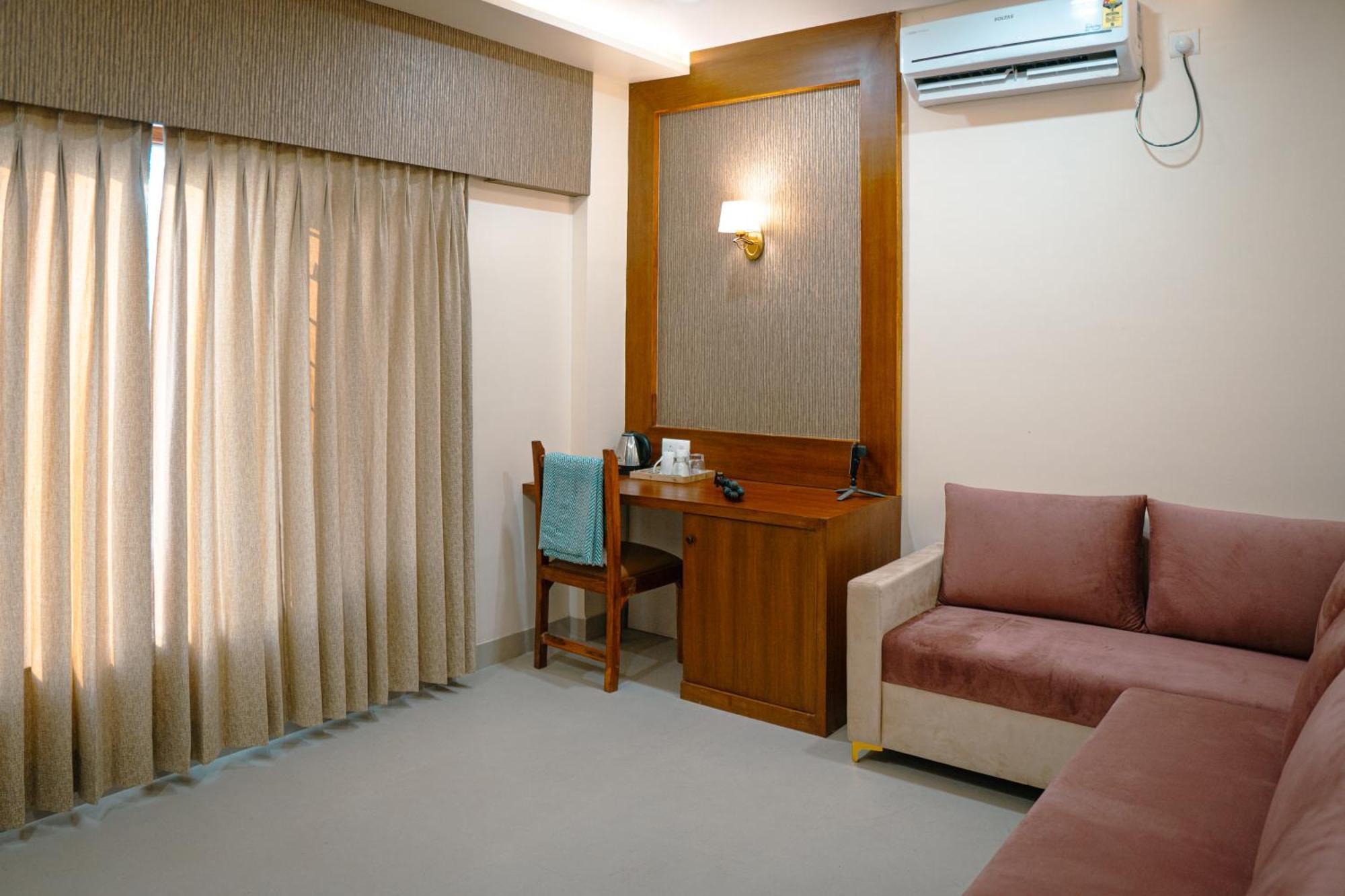 Hotel Ananda Kashi Varanasi Exterior foto